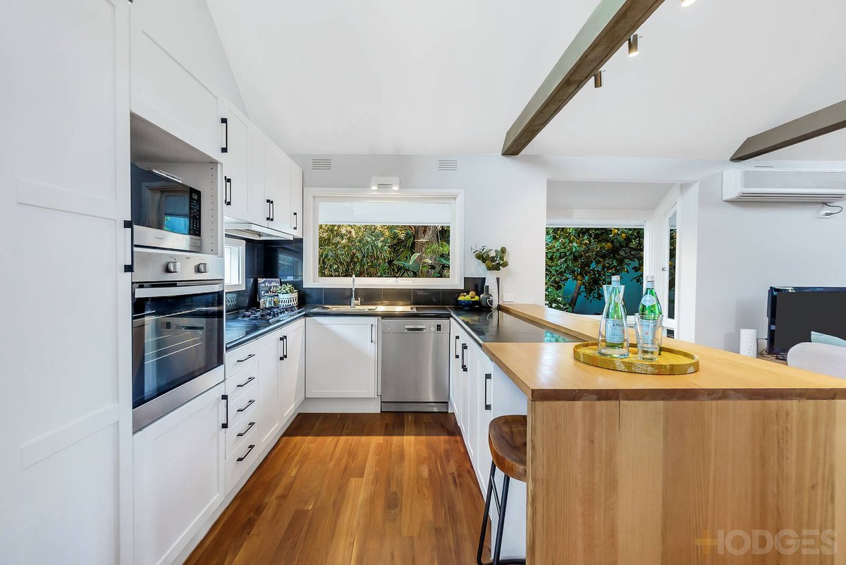 11 Daniel Court Mentone - Residential for sale