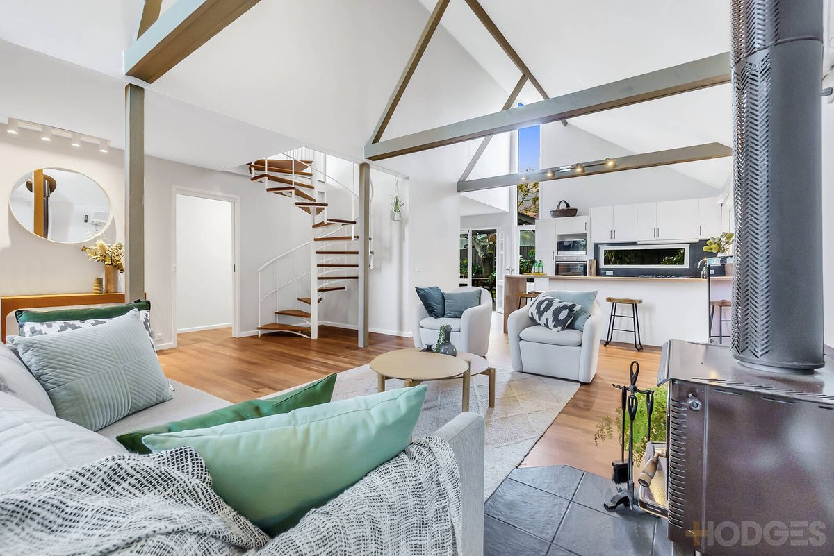 11 Daniel Court Mentone - Residential for sale
