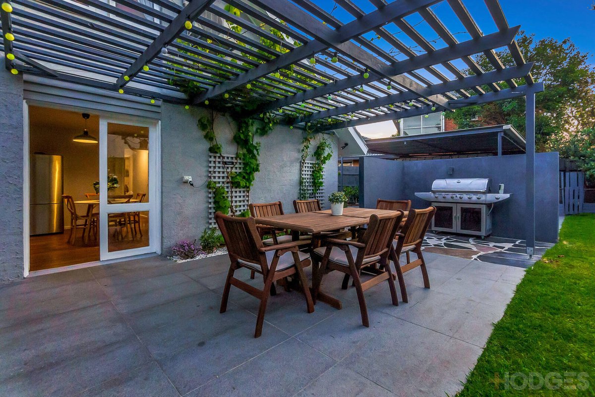 11 Daniel Court Mentone - Residential for sale