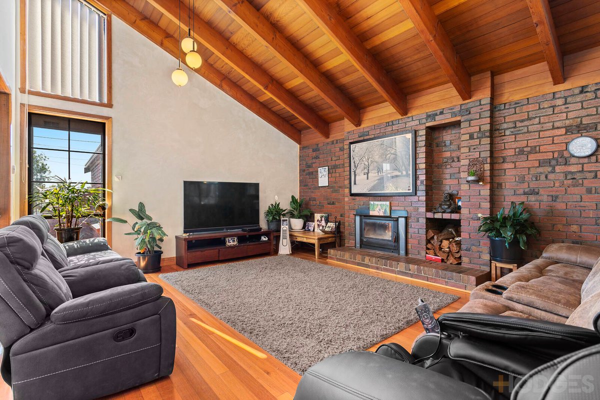 11 Eddison Close Altona Meadows - Residential for sale
