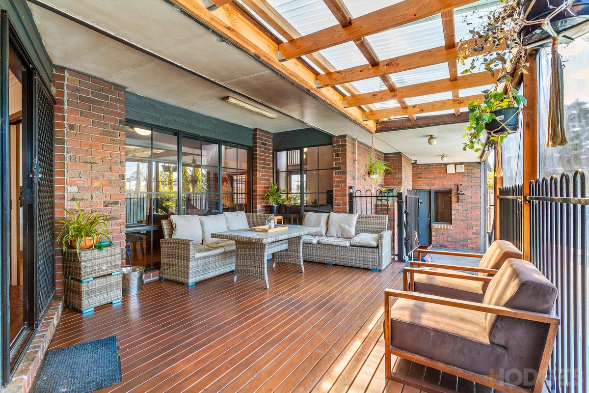 11 Eddison Close Altona Meadows - Residential for sale