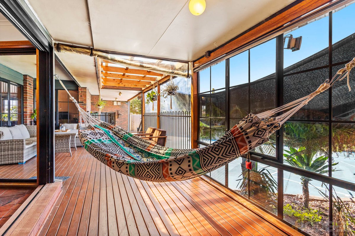 11 Eddison Close Altona Meadows - Residential for sale