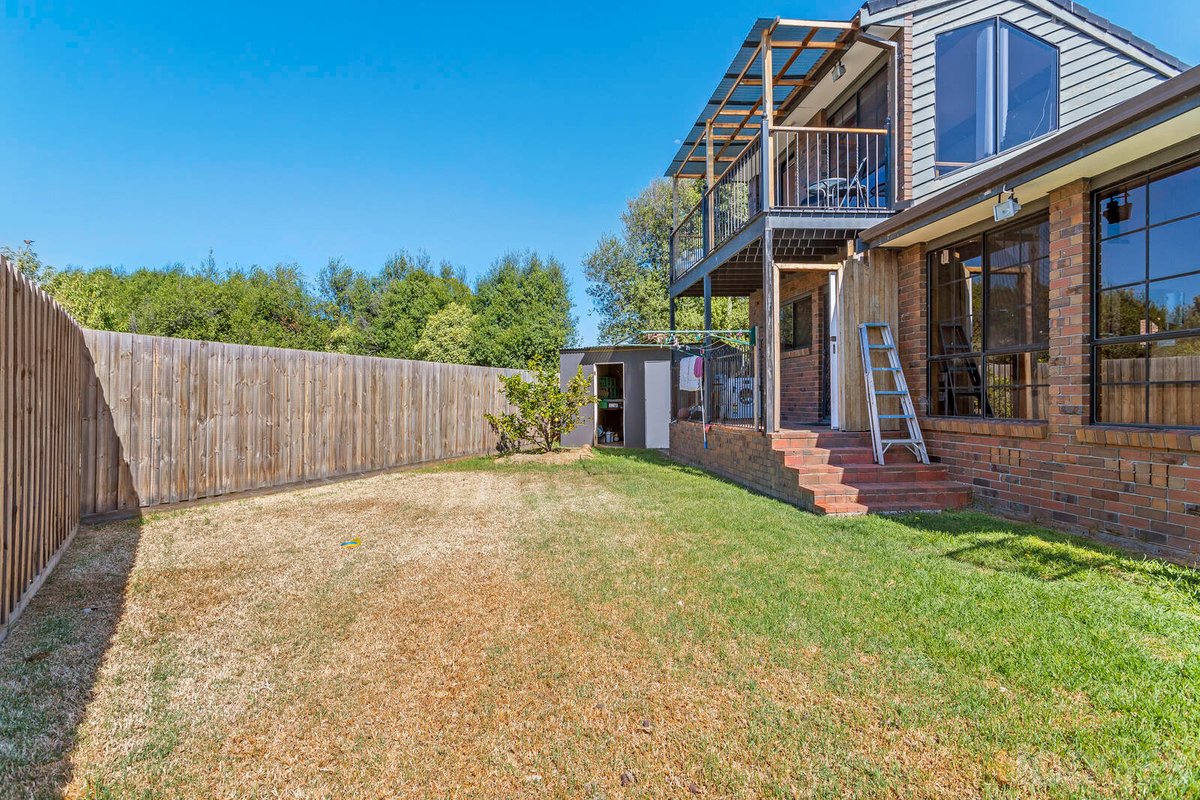 11 Eddison Close Altona Meadows - Residential for sale