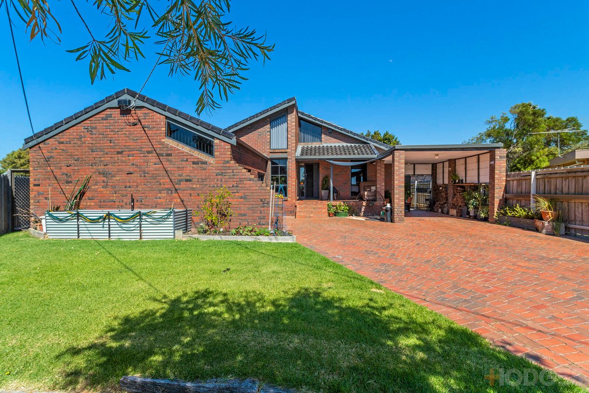 11 Eddison Close Altona Meadows - Residential for sale