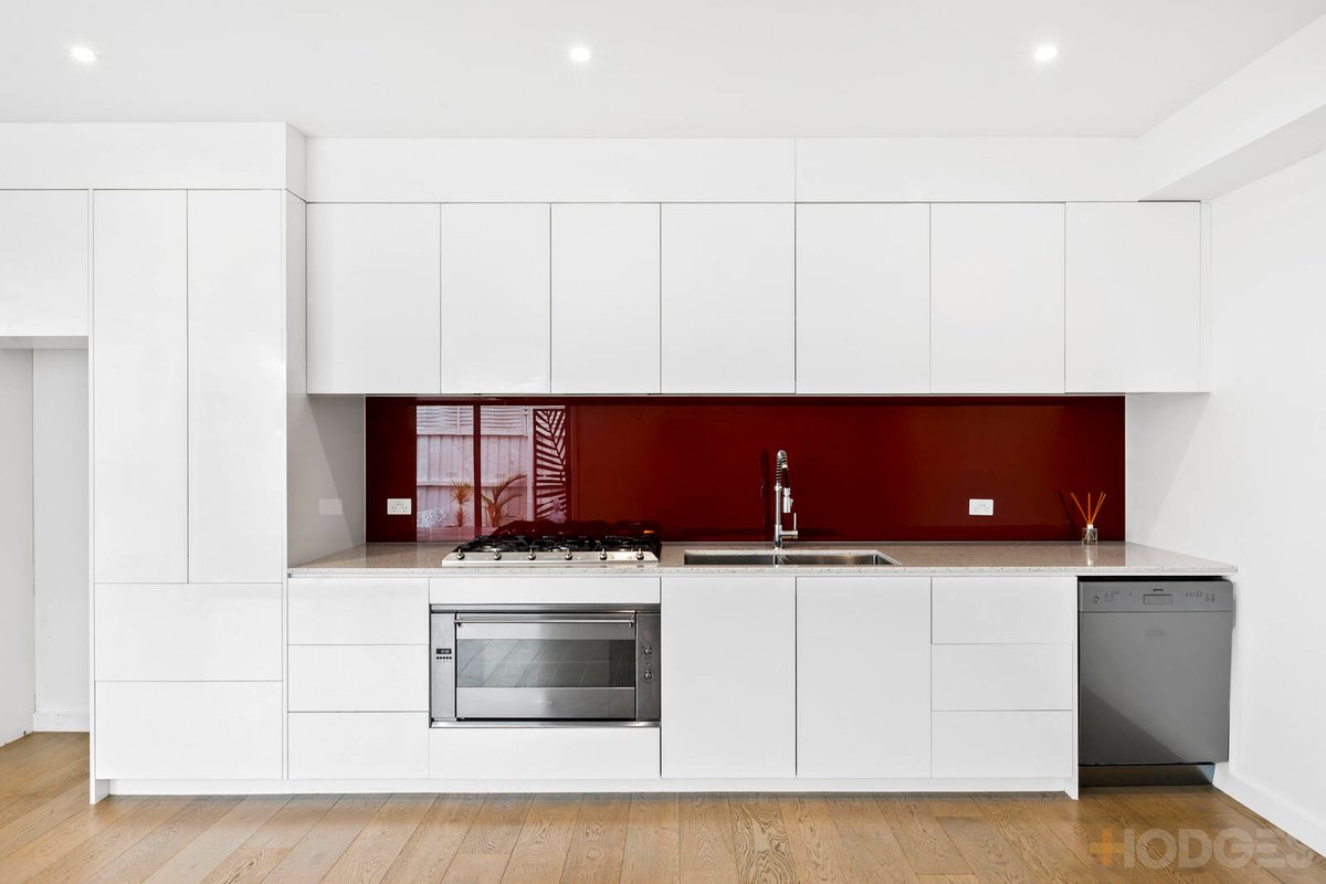 1 / 1 Embankment Grove Chelsea - Residential for sale