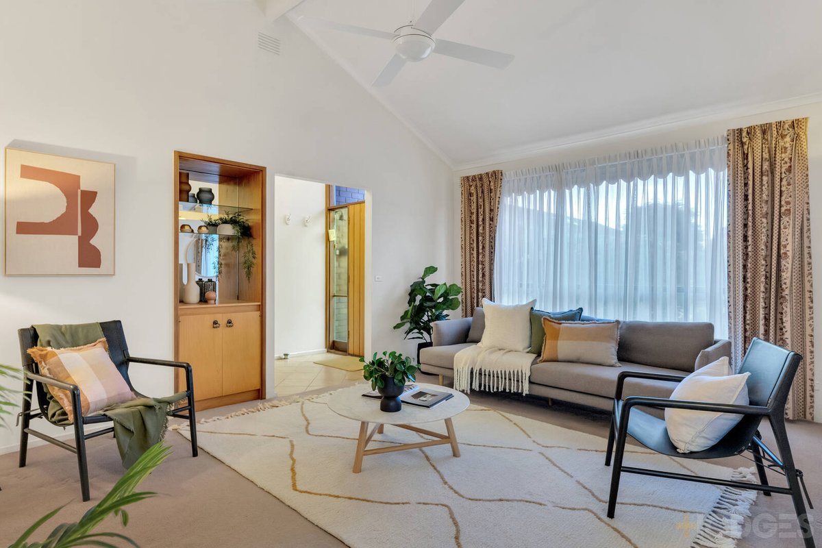 11 Everest Drive Cheltenham - Residential for sale