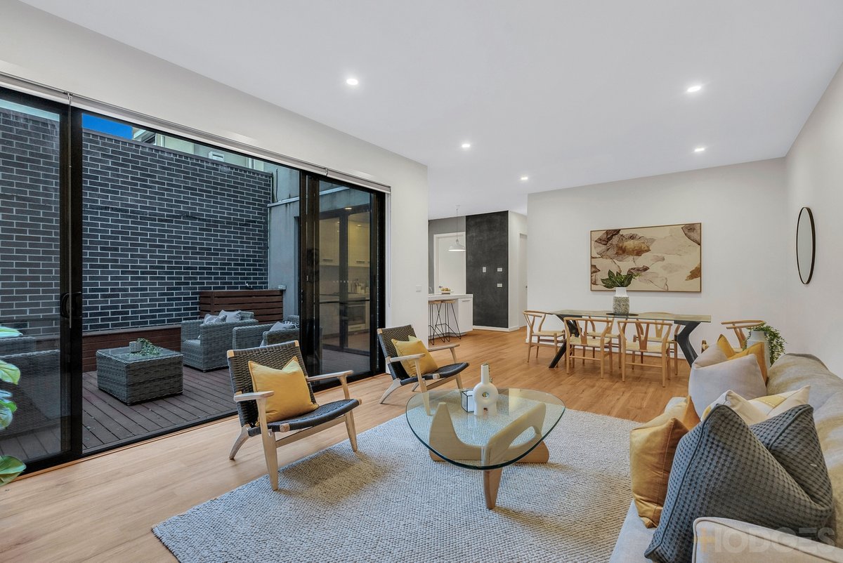 11 Evergreen Circuit Cheltenham - Residential for sale