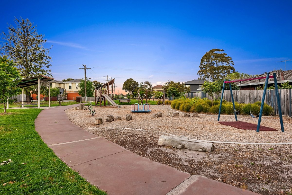 11 Evergreen Circuit Cheltenham - Residential for sale