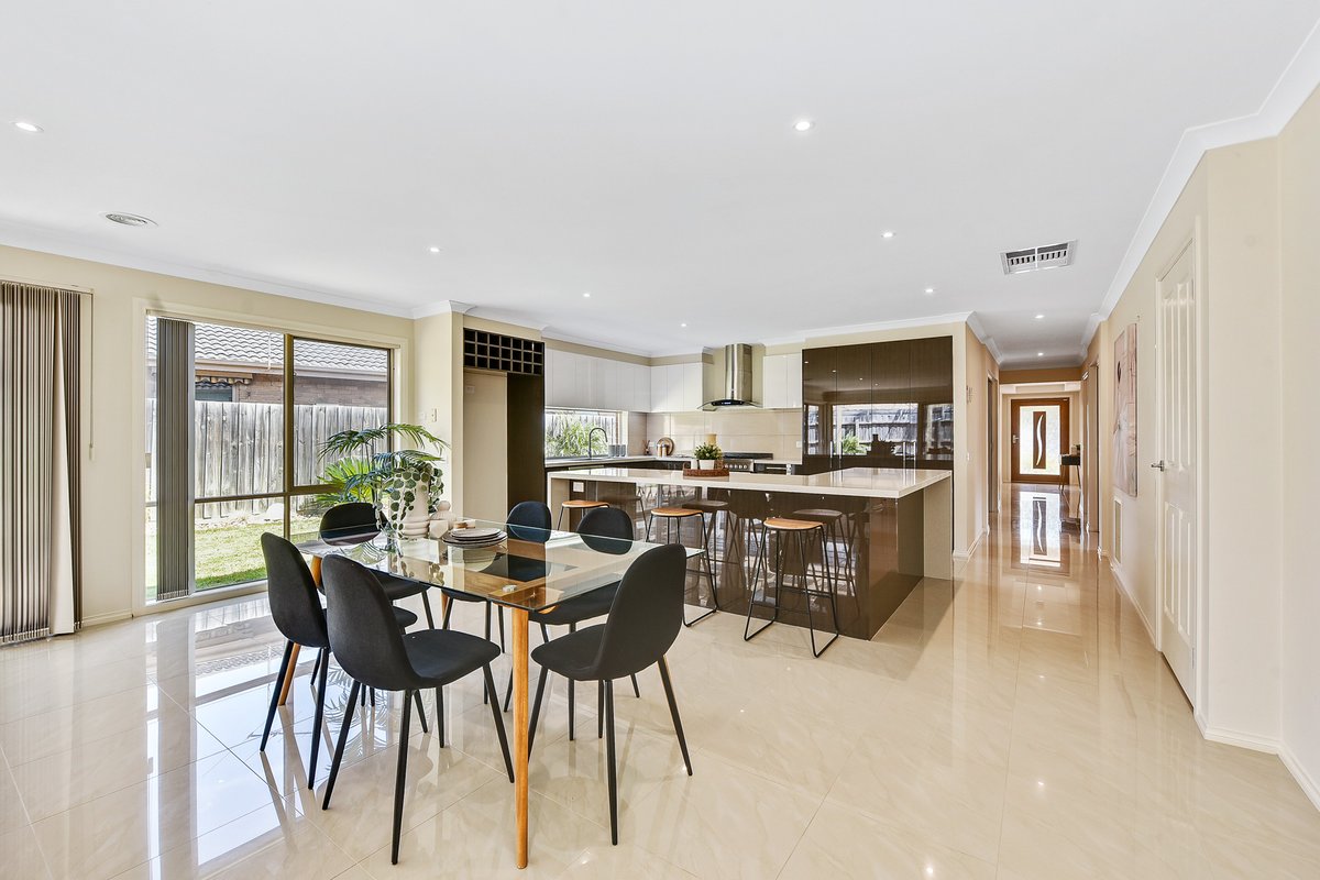 11 Fulham Close FRANKSTON SOUTH - Residential for sale