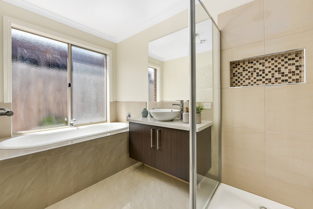 11 Fulham Close FRANKSTON SOUTH - Residential for sale