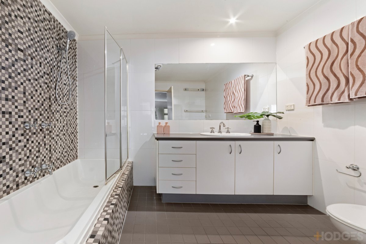 1 / 1 Garfield Street Cheltenham - Residential for sale