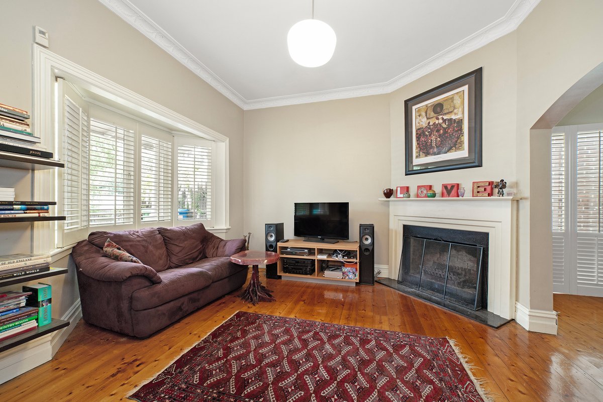 11 Imbros Street Hampton - Residential for lease