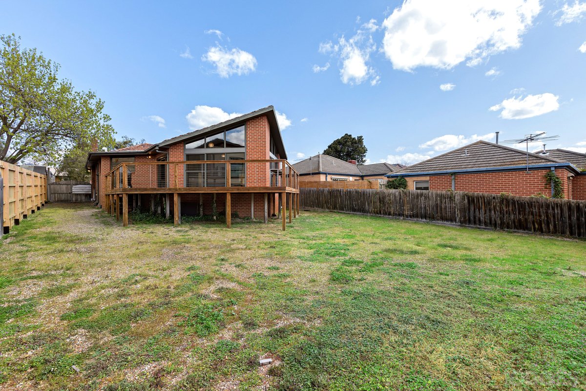 11 James Crescent Hampton - Residential for sale