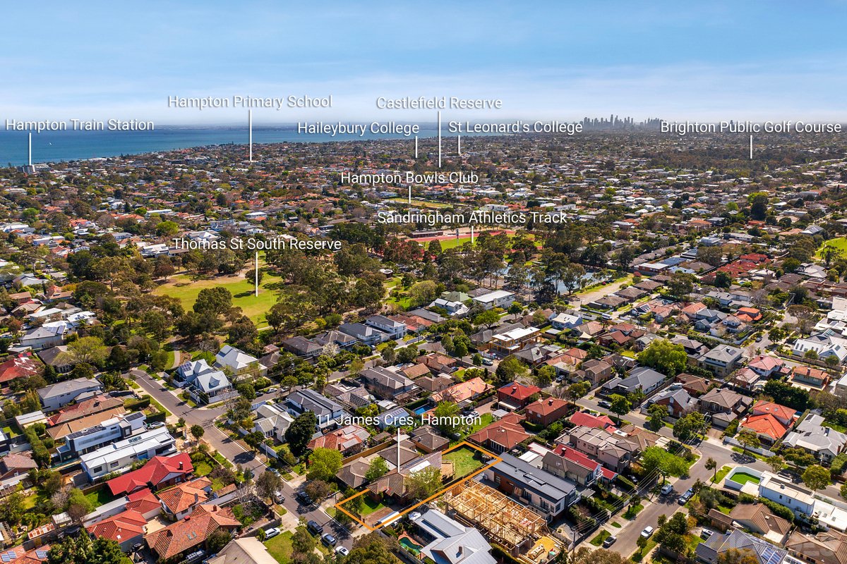 11 James Crescent Hampton - Residential for sale