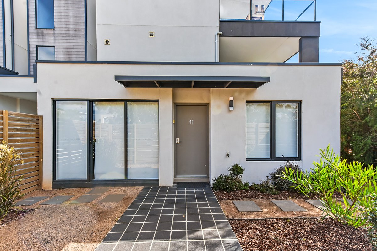 11 Lilliana Boulevard CARRUM DOWNS - Residential for sale