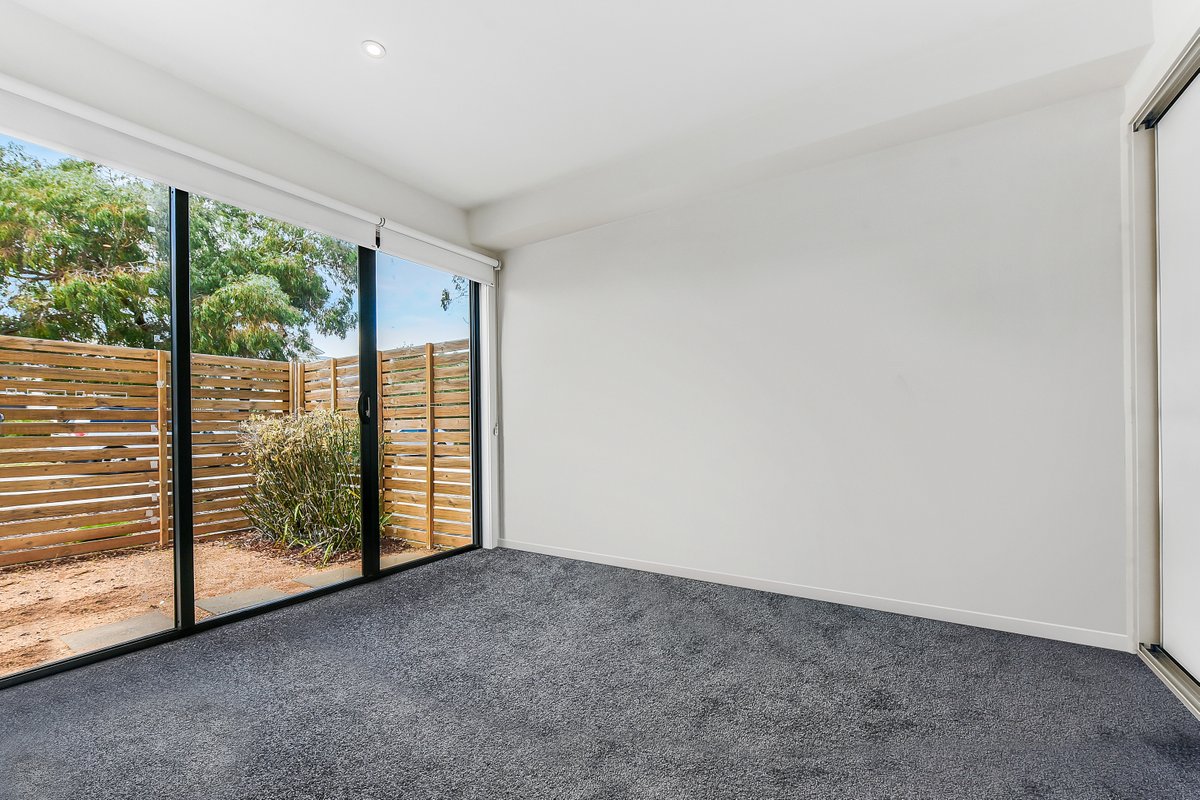 11 Lilliana Boulevard CARRUM DOWNS - Residential for sale