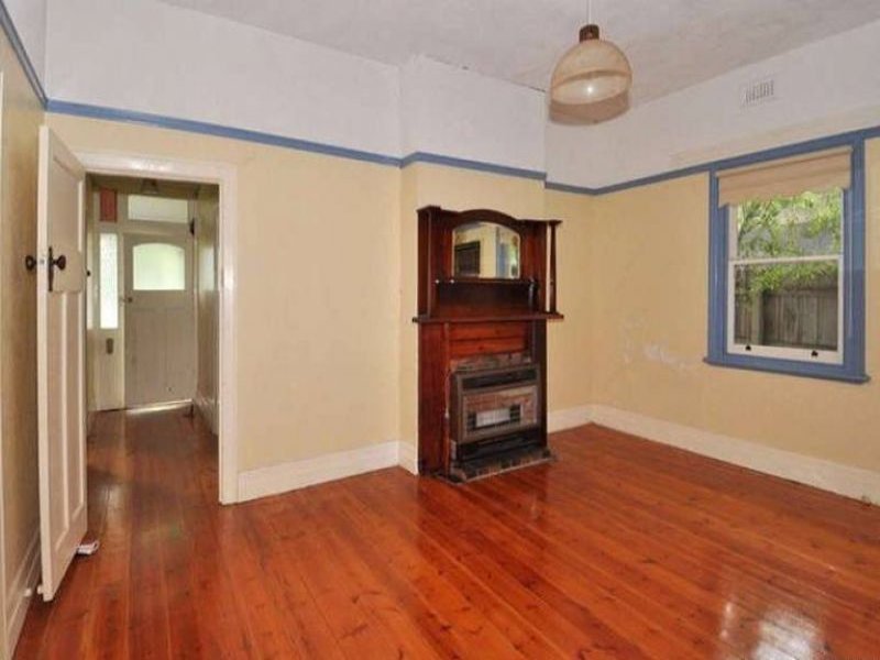 11 Loch Street YARRAVILLE - Residential for sale