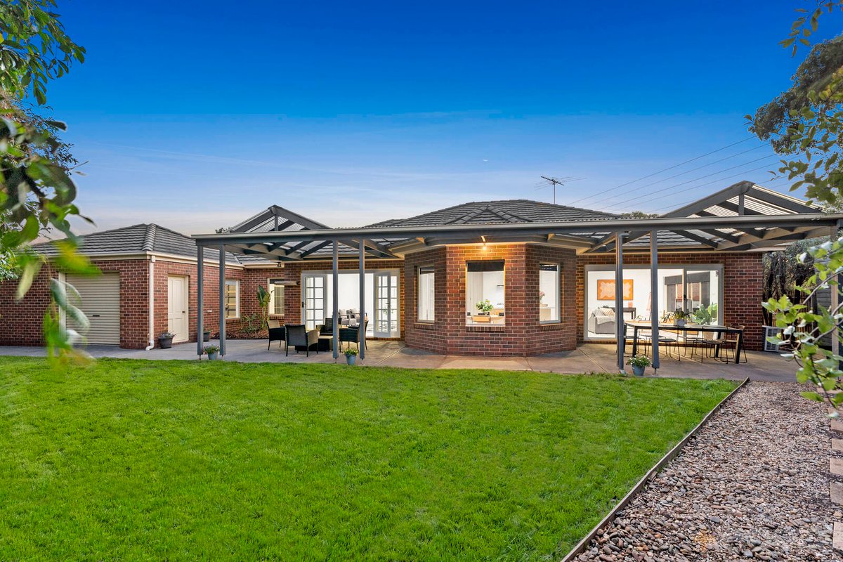 11 Mackie Close Hamlyn Heights - Residential for sale