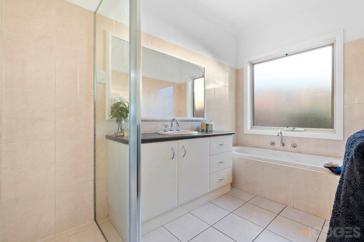 11 Mackie Close Hamlyn Heights - Residential for sale