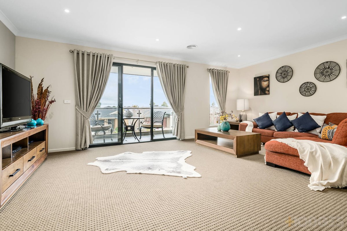 11 Marblelight Way Clyde North - Residential for sale