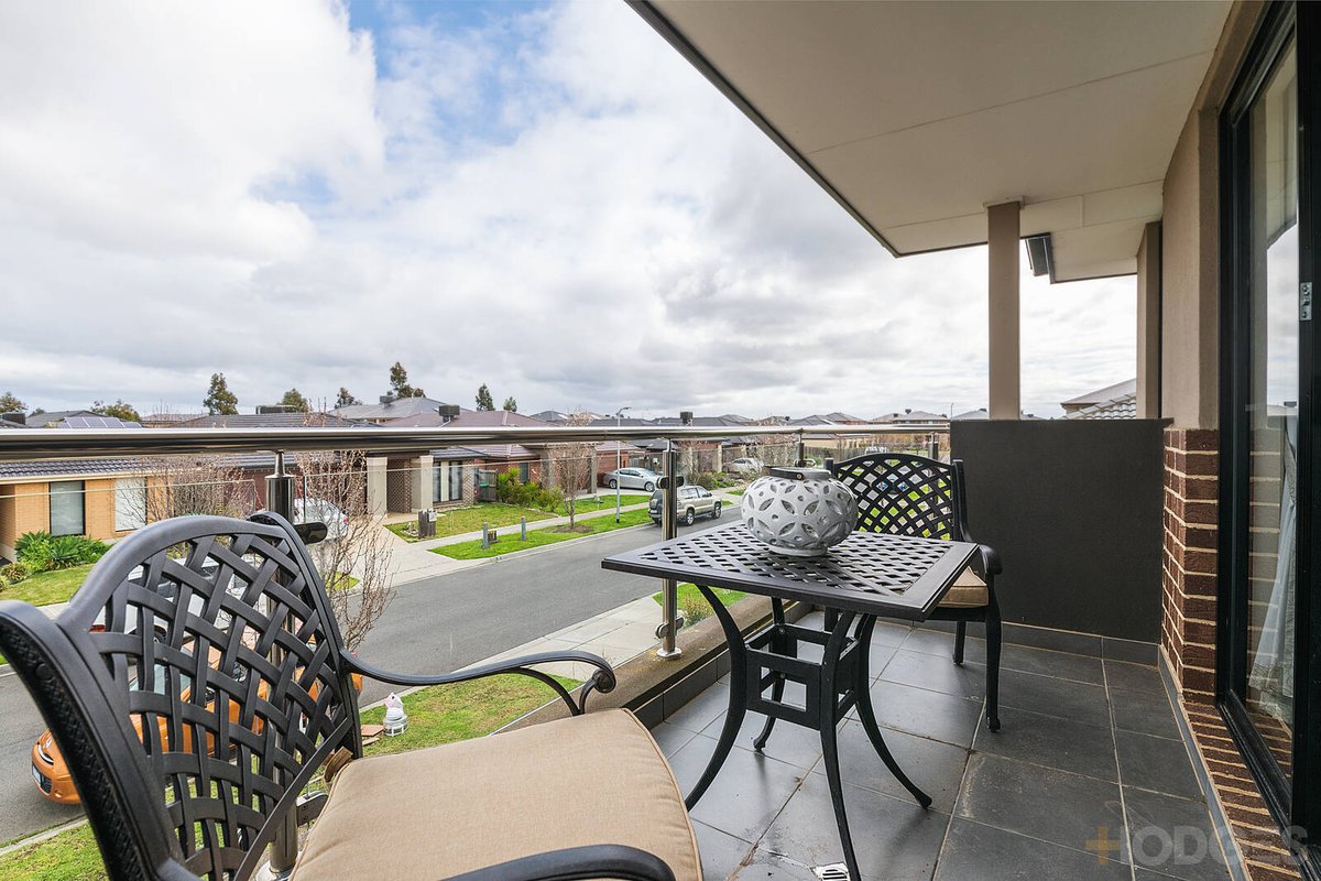 11 Marblelight Way Clyde North - Residential for sale