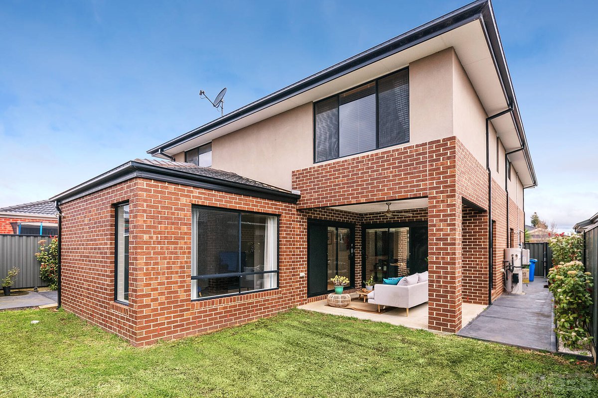 11 Marblelight Way Clyde North - Residential for sale