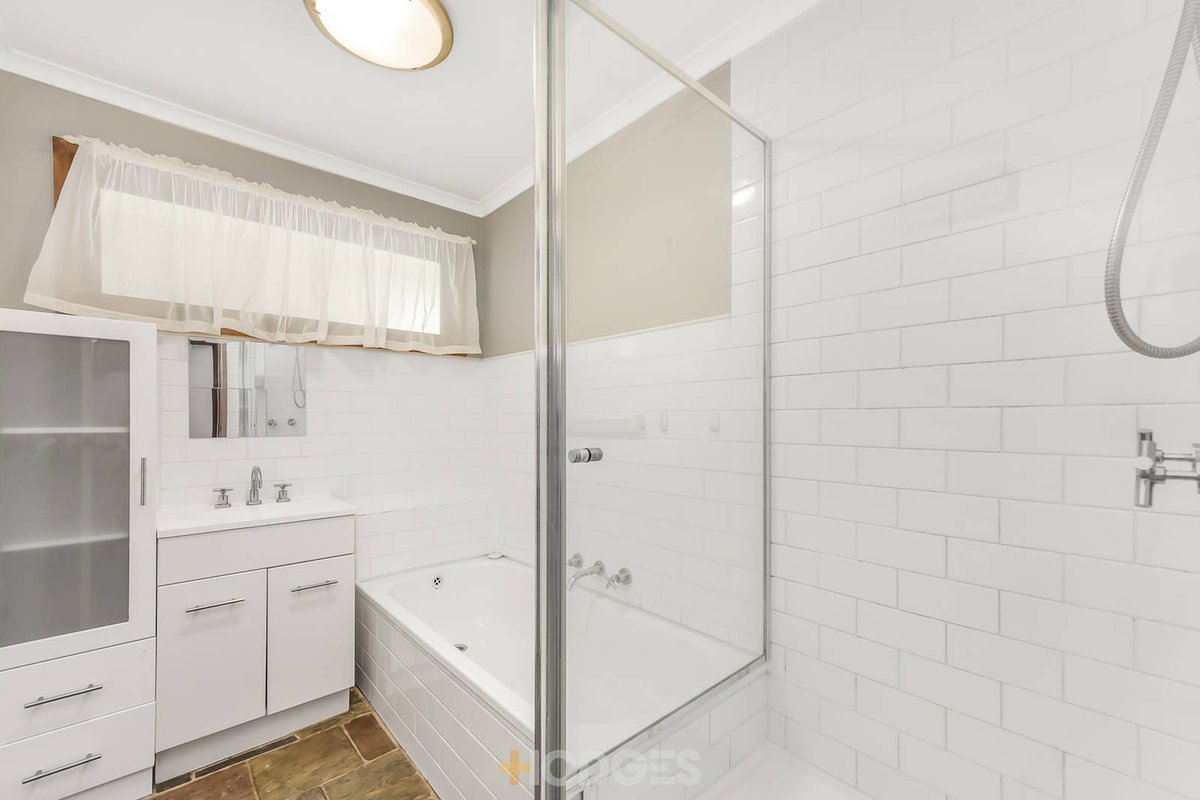 11 Mawson Court Cranbourne North - Residential for sale