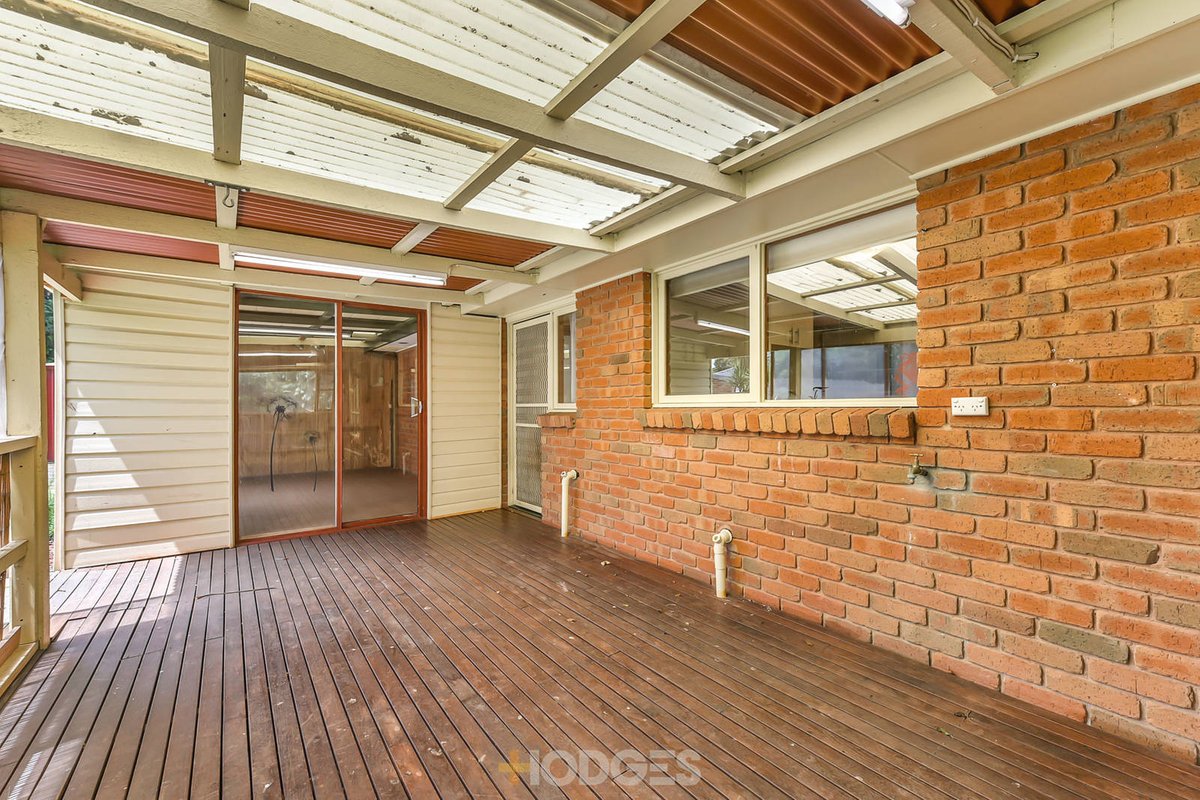 11 Mawson Court Cranbourne North - Residential for sale