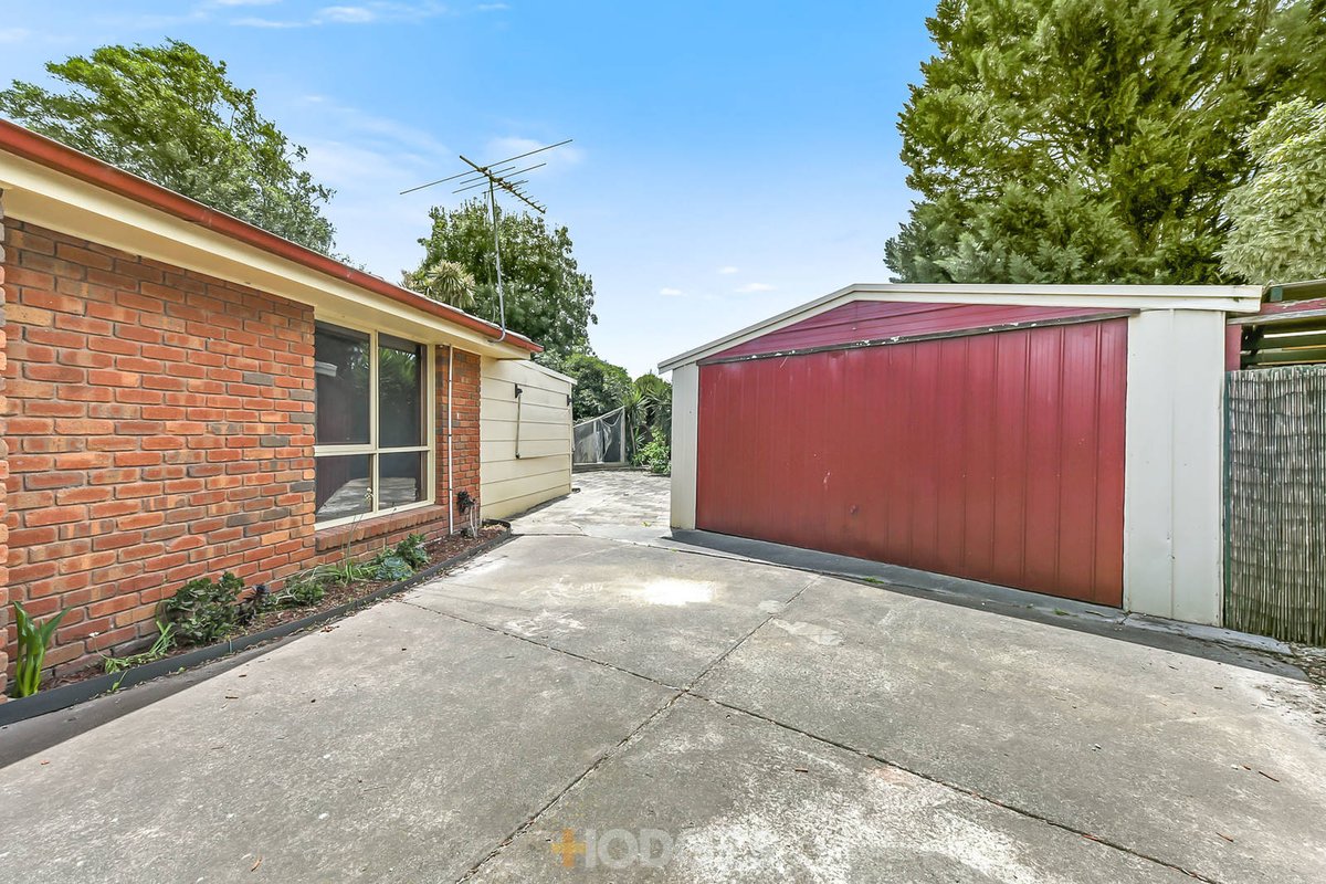 11 Mawson Court Cranbourne North - Residential for sale