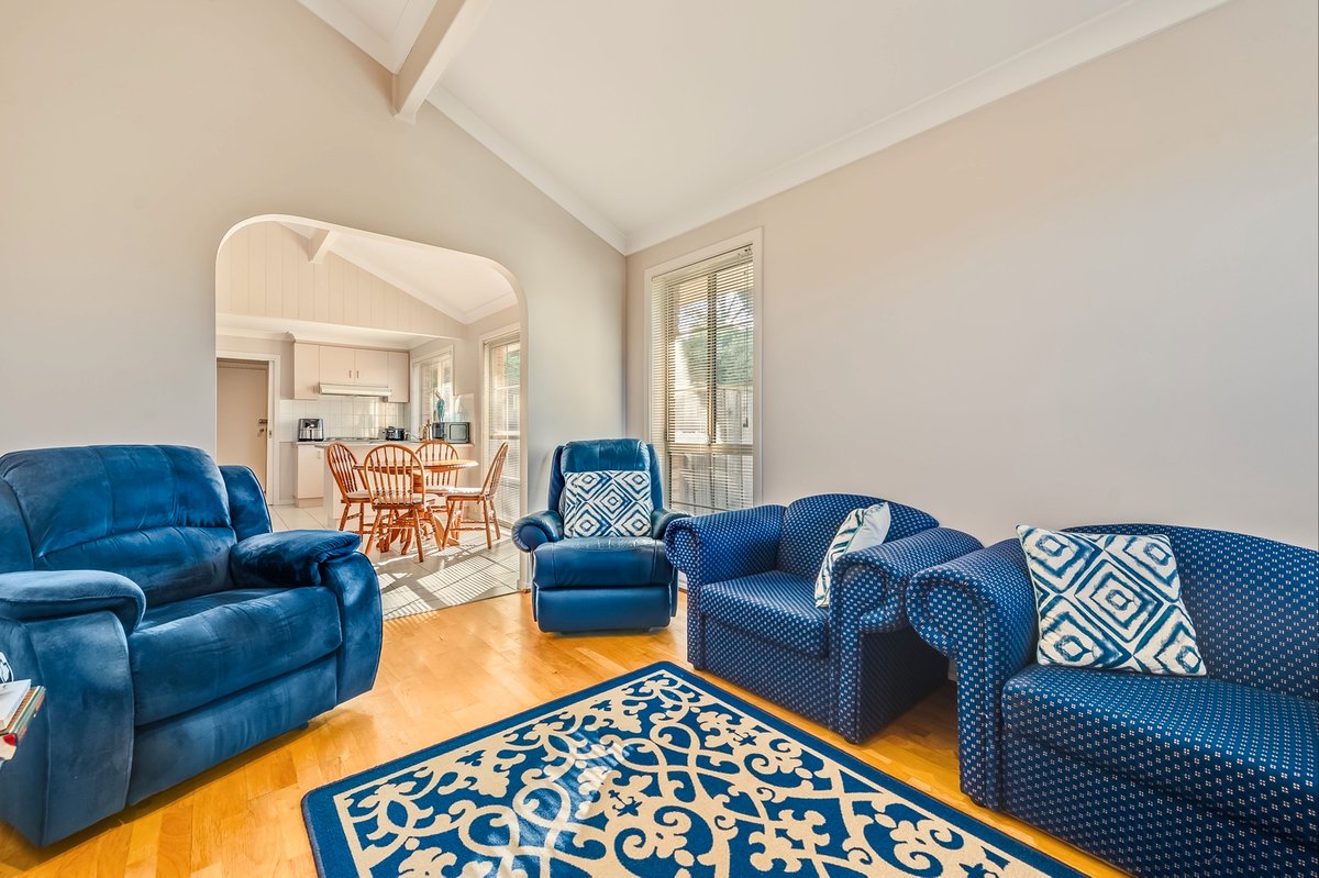1 / 1 Preston Court Werribee - Residential for sale