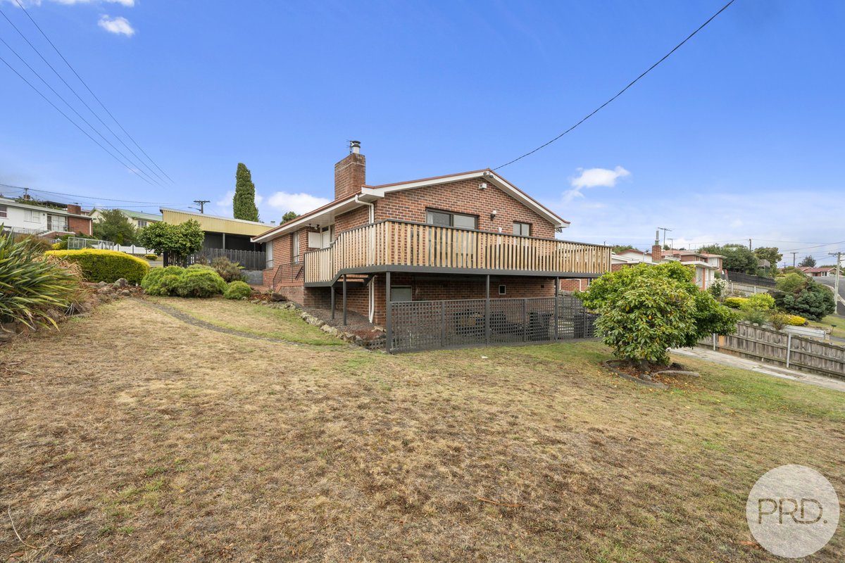 11 Pulkara Circle, BERRIEDALE TAS 7011