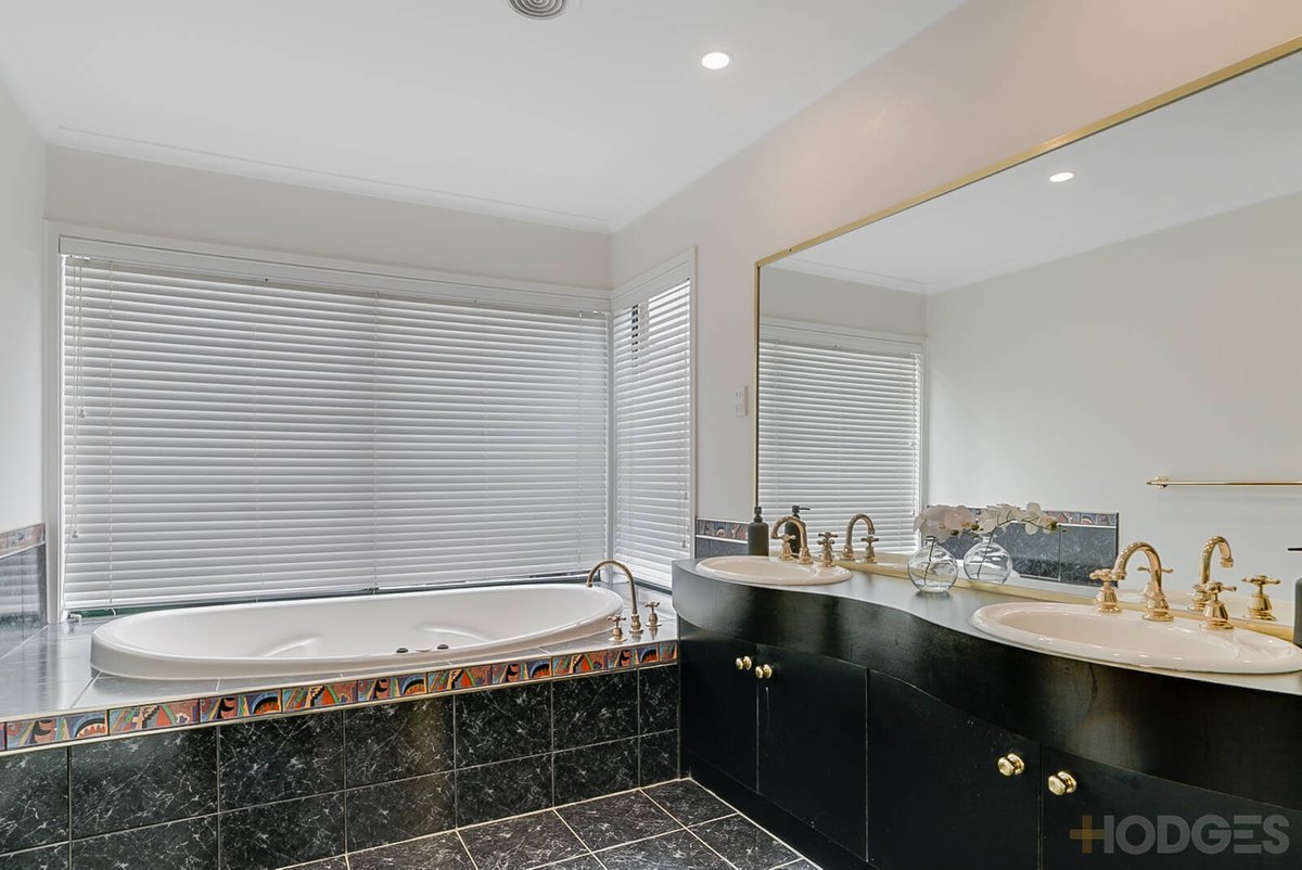 11 Quinlan Court Werribee - Residential for sale