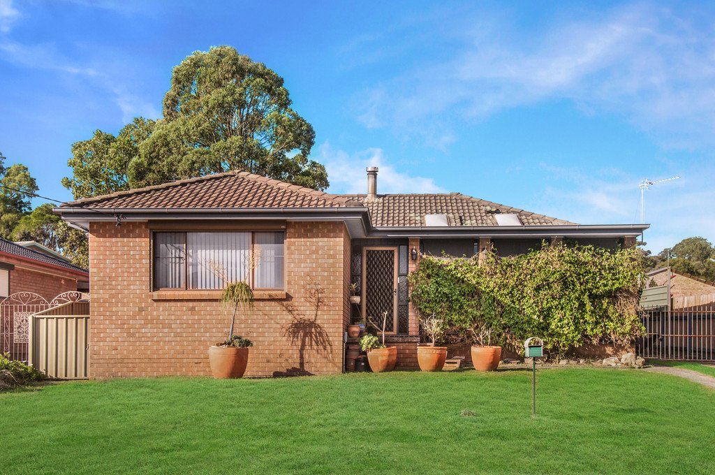 11 Saville Rd, DAPTO NSW 2530