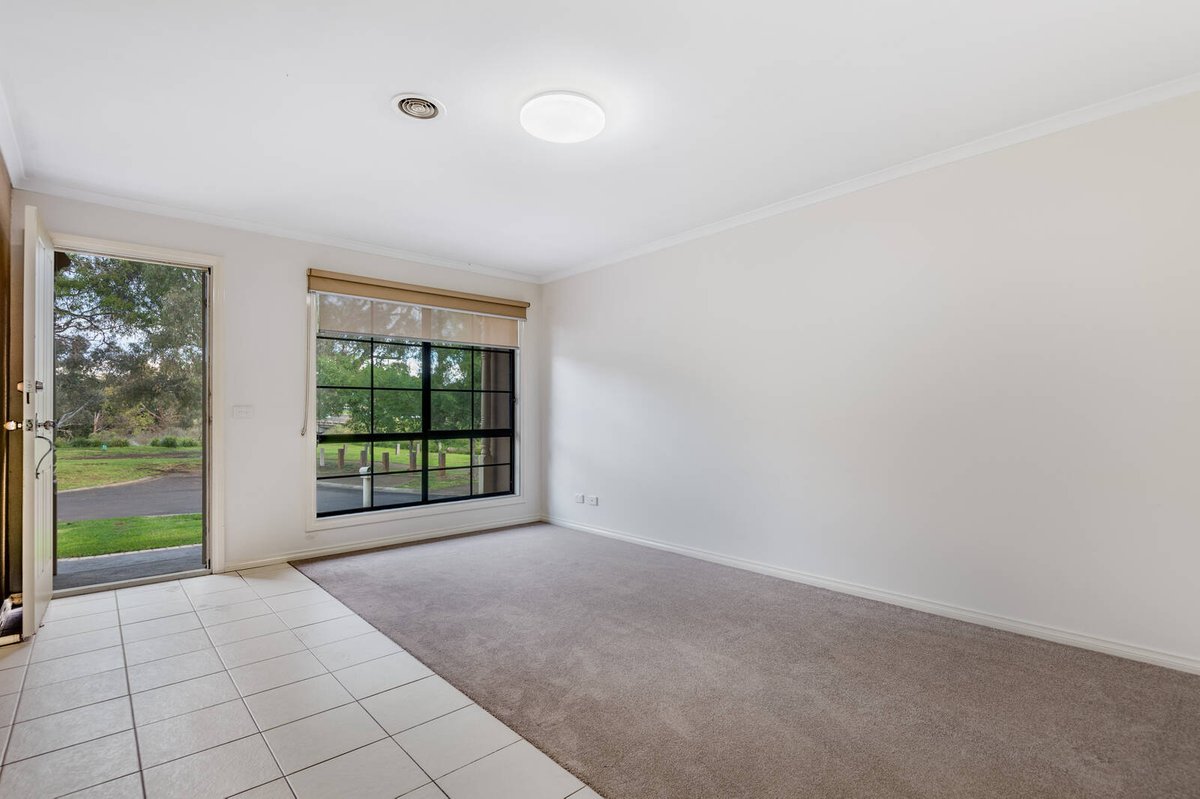 11 Sussex Court Tarneit - Residential for sale