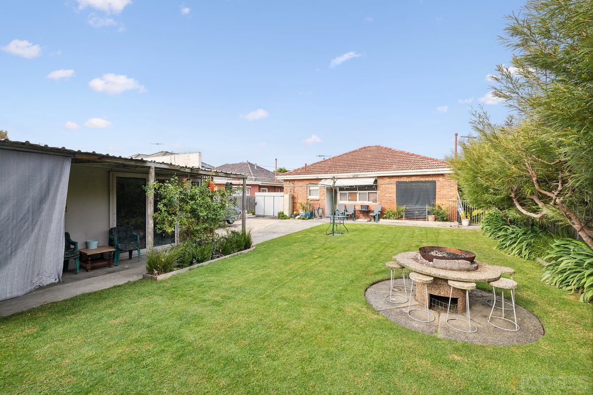 11 Teague Avenue Mentone - Residential for sale