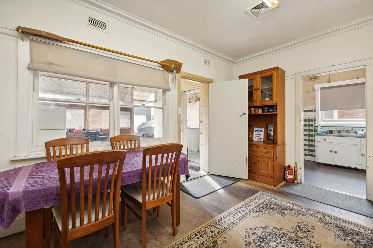 11 Teague Avenue Mentone - Residential for sale