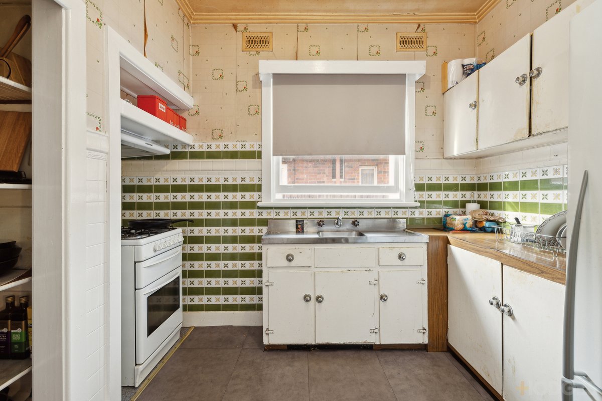11 Teague Avenue Mentone - Residential for sale