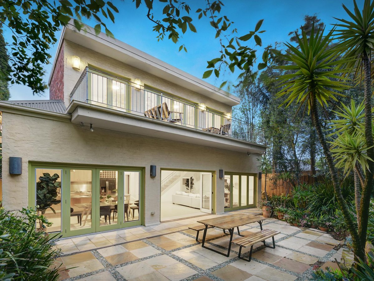 11 Woodside Crescent, Toorak, VIC 3142 House for Sale