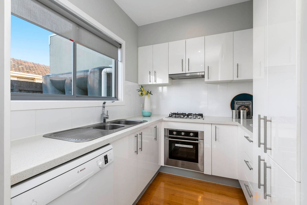 1 / 10 Clarendon Parade West Footscray - Residential for sale
