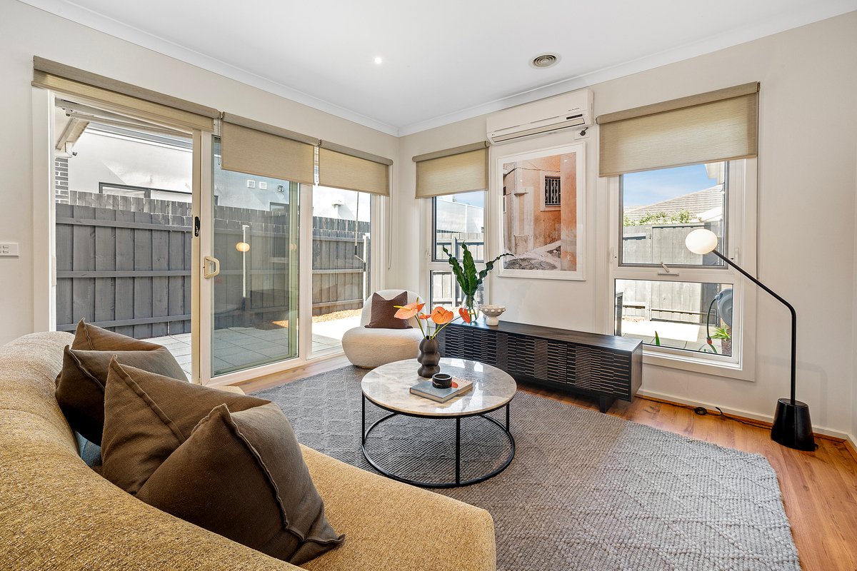 1 / 10 Enright Street Highett - Residential for sale