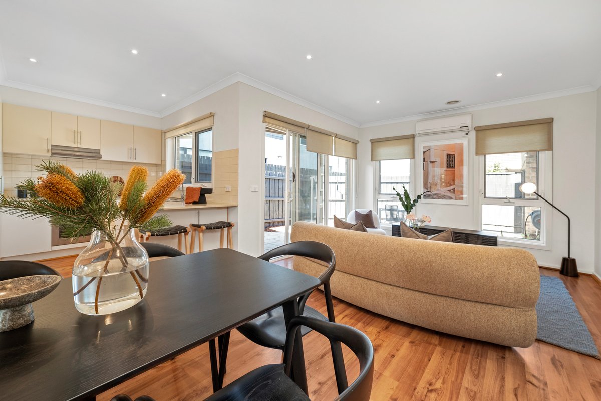 1 / 10 Enright Street Highett - Residential for sale