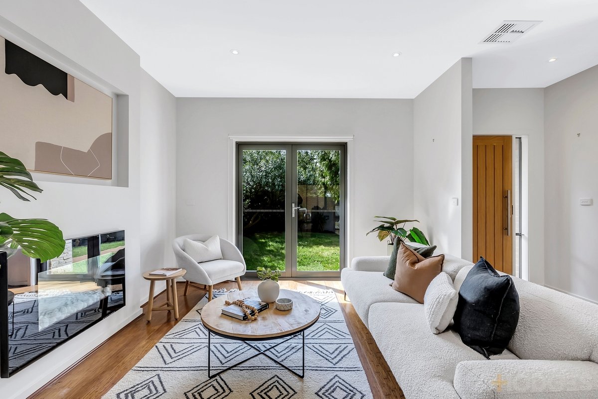 1 / 10 Flinders Street Mentone - Residential for sale