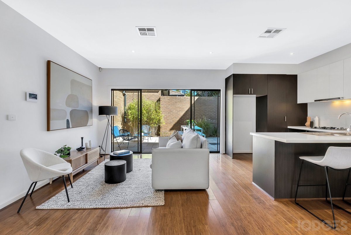 1 / 10 Flinders Street Mentone - Residential for sale
