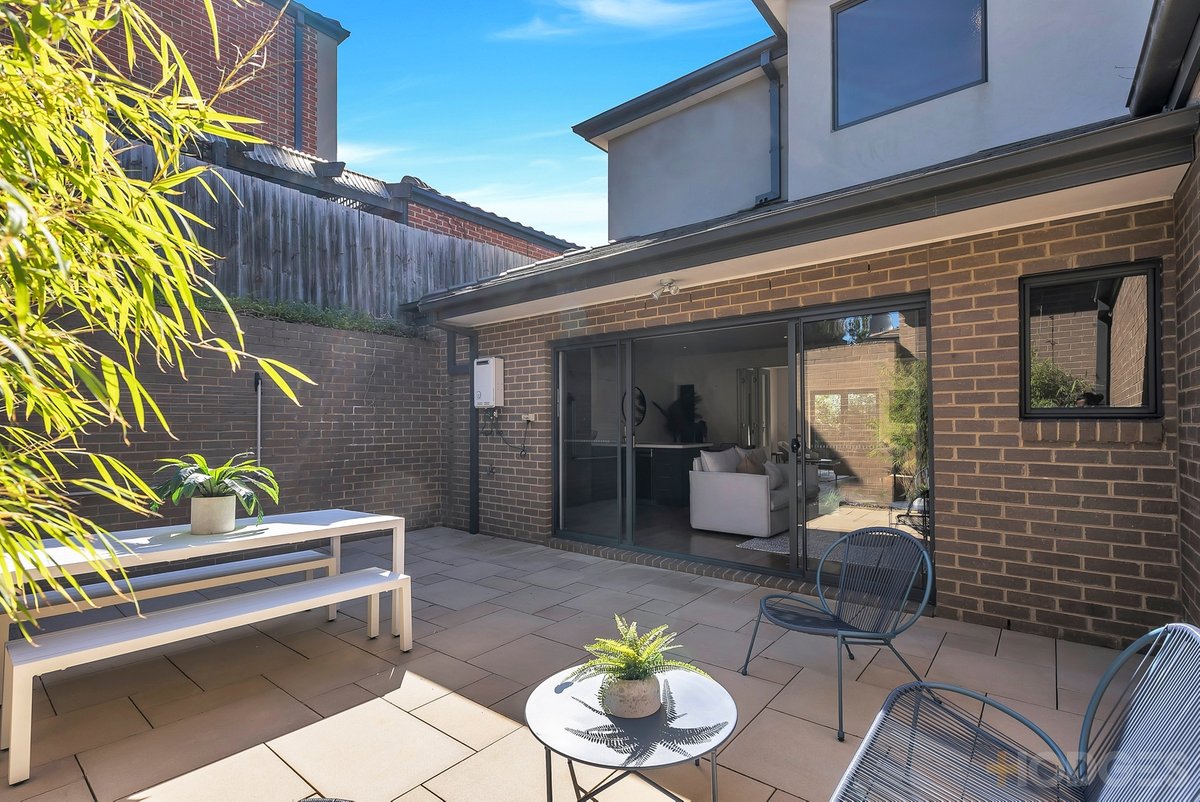 1 / 10 Flinders Street Mentone - Residential for sale