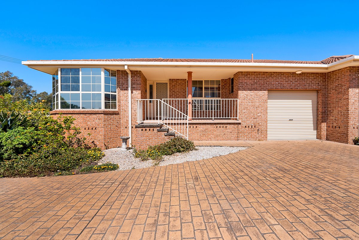 1/10 Mclennan Street, LAURIETON NSW 2443