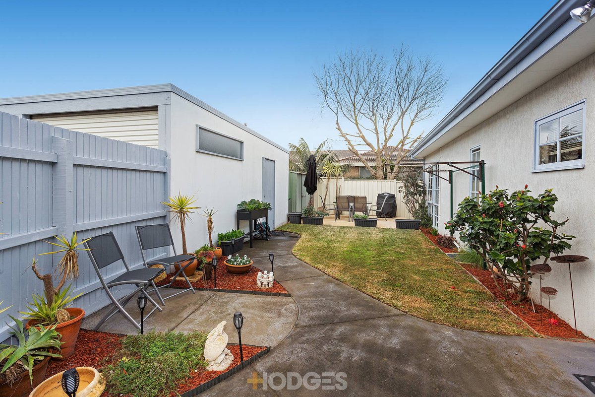 1 / 10 Riviera Street Mentone - Residential for sale
