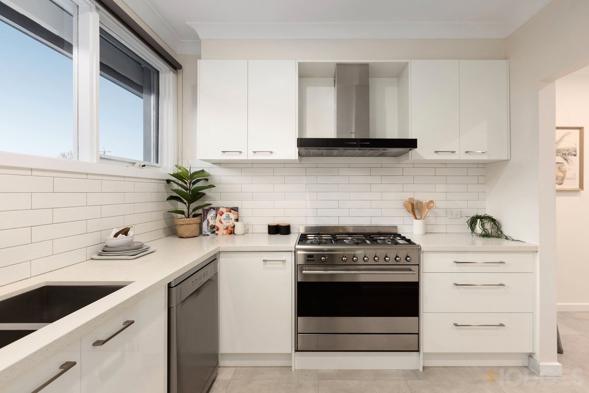 1 / 10 Spring Road Highett - Residential for sale