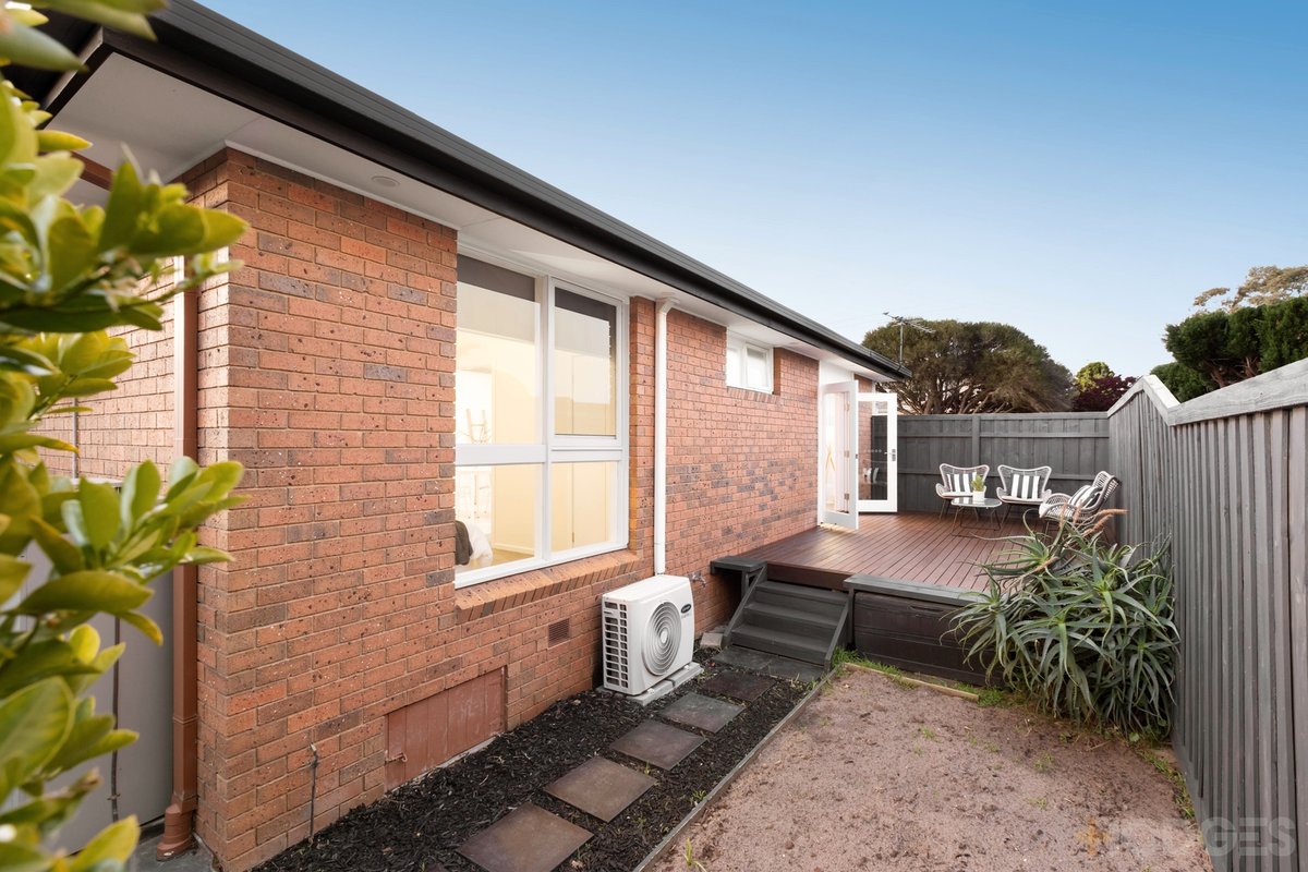 1 / 10 Spring Road Highett - Residential for sale