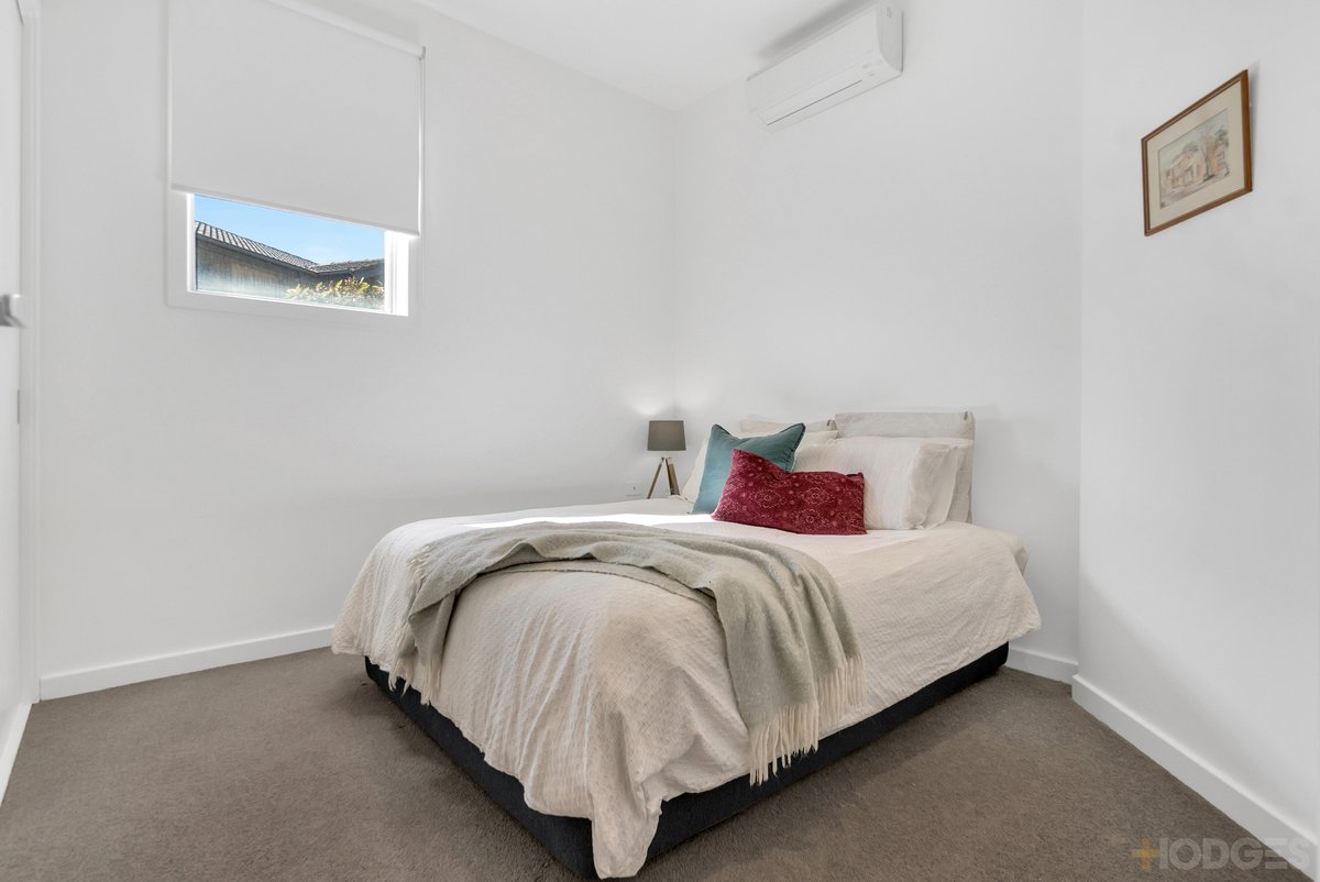 1 / 10 Warrigal Road Parkdale - Residential for sale