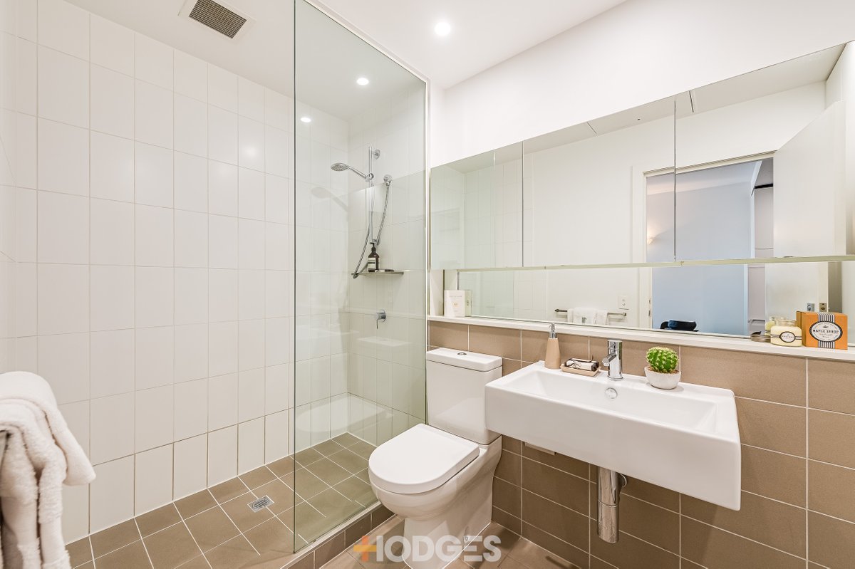 1103 / 470 St Kilda Road Melbourne - Residential for sale